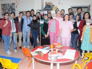 23 Nisan Eğlencesi, Lösemili Çocuklara Moral Oldu