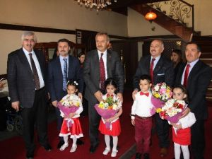 Miniklere, 23 Nisan Çocuk Bayramı Yemeği