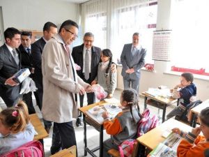 Başkan Tiryaki Öğrencilerle El Ele