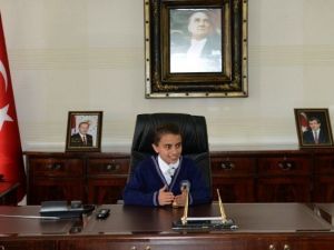 Funda Ateş Vali Oldu