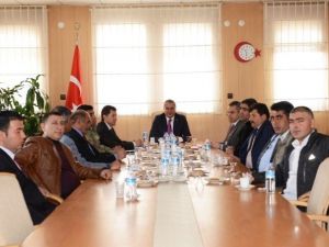 Vali Deniz, Genel Seçimler Öncesi Siyasi Partilerin İl Başkanları İle Bir Araya Geldi