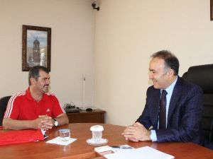 2 Yıl Sonunda Hediyelerini Verdiler