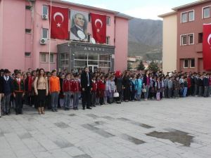 Hakkari’de 23 Nisan Kutlamaları