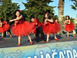 Aliağa’da Üç Gün Boyunca 23 Nisan Coşkusu