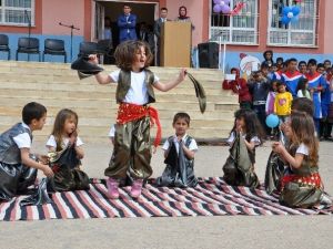 Derik’te 23 Nisan Kutlamaları