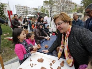 Konak’ta 23 Nisan Coşkusu