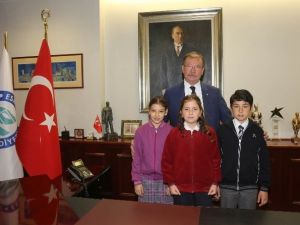 Büyükşehir Belediyesi Minik Öğrencilere Emanet