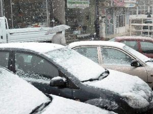 Çelikhan’a Nisan Ayı Sonunda Kar Yağdı