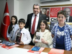 İzmir CHP’de Koltuklar Çocukların