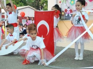 Dervişlerin Minikleri 23 Nisan’ı Doyasıya Kutladı