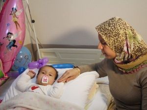 Kobanili Minik Elin 23 Nisanda 23 Gündür Hastanede