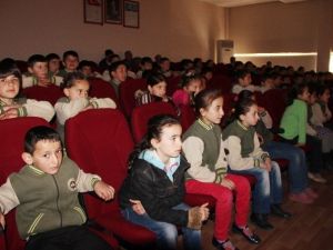 Taşköprü Belediyesi’nden Miniklere Yönelik Tiyatro Oyunu