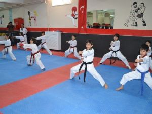 Kapaklı’da Okulların Bodrum Katları Spor Salonu Olacak