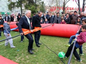 Kütahya Belediyesi’nden Çocuklara Özel Şenlik