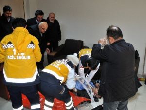 23 Nisan Töreninde Kalbi Durdu