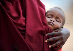Kuraklıktan Kaçan Somalililer Daadab Mülteci Kampına Akın Ediyor