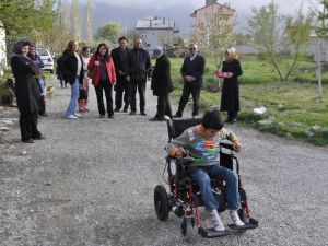 23 Nisan’da Akülü Arabasına Kavuştu