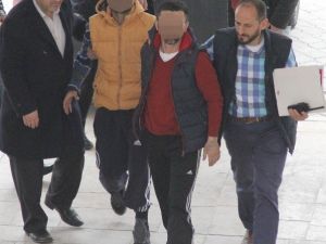 Tüfekle Tehdide Gözaltı