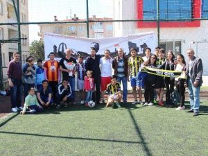 Özel Öğrenciler Halı Sahada Maç Yaptı