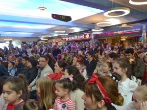 Yeşilyurt AVM’de 23 Nisan Çocuk Şenlikleri