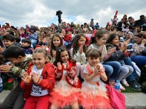 Çocuk Bayramı Coşkusu İzmir’i Sardı