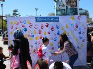 Tuna Çocukları Sevindirdi