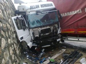 Adıyaman’da Tır Yan Yattı