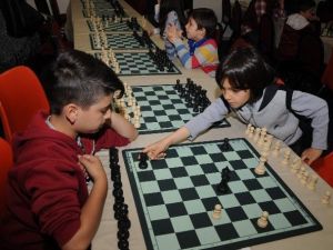 Deepo’da Renkli 23 Nisan Etkinlikleri