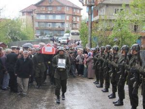 Asteğmenin Sır İntiharı