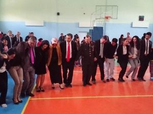 Nazımiyeli Çocuklar 23 Nisan’ı Coşkuyla Kutladı