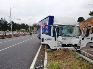 Malatya Çevre Yolunda Kaza: İki Yaralı