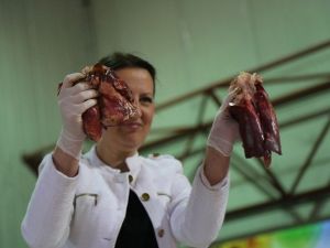 23 Nisan Fuarı’nda “Sigara Terörü” Ele Alındı