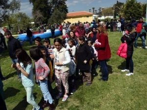 Aliağa Belediyesi’nden Şişme Oyun Parkı