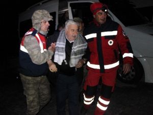 Tipiye Yakalanan 97 Turist Donmaktan Son Anda Kurtarıldı