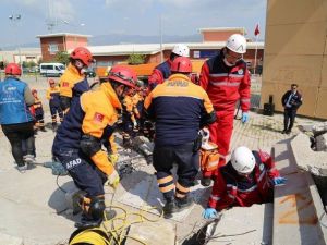 6.9 Büyüklüğünde Deprem Ve Sonrası Tatbikatı