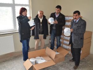 Köylerin İçme Suyu Depolarına Klor Tablet