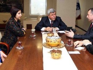 Başkan Karaosmanoğlu, Kiraz Belediye Başkanı’nı Misafir Etti