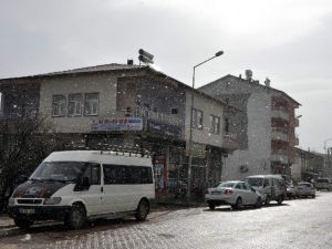 Sincik’te Nisan Karı Etkili Olmaya Devam Ediyor