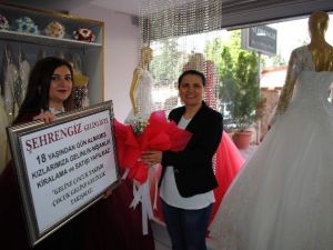 Uçan Süpürge’den 18 Yaş Sınırı Koyan Gelinlik Firması Sahibine Kutlama