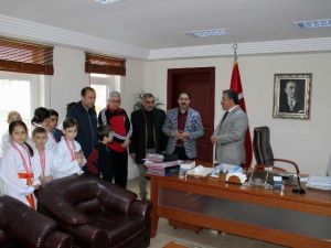 Arifiyeli Karatecilerden Madalya Yağmuru