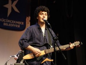 Pinhani Çocuklara Bayram Coşkusu Yaşattı