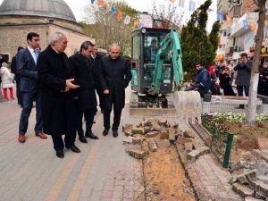 Başkan Kamil Saraçoğlu: Sevgi Yolu Işıl Işıl Olacak