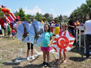 17. Edremit-zeytinli Uçurtma Şenliği Pazar Günü Yapılacak