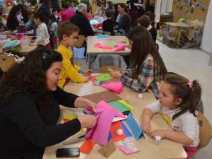 Bahçeşehir Koleji Anaokulu Öğrencileri Kukla Yaptı