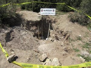 Burdur’da Kaçak Kazı Yapan İki Kişi Yakalandı