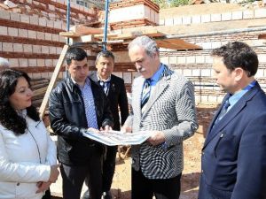 Beyazıt Paşa Medresesi Gün Sayıyor