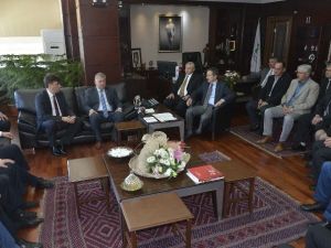 Balkan Rumeli Türkleri Konfederasyonu Yönetimi Başkan Ataç’ı Ziyaret Etti