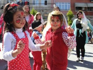 Büyükşehir Belediyesi’nden Miniklere Eğlence