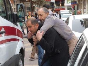 Adıyaman’da Yüksekten Düşen Kişi Yaralandı