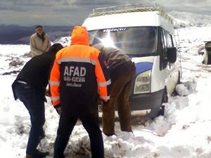 Sincik’te 18 Yolcu Kar Nedeniyle Yolda Mahsur Kaldı